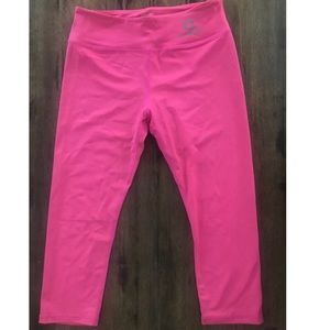 Dynamic athletica workout capris size m neon pink